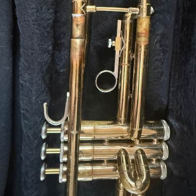 Bach TR300 Student Trumpet image 3