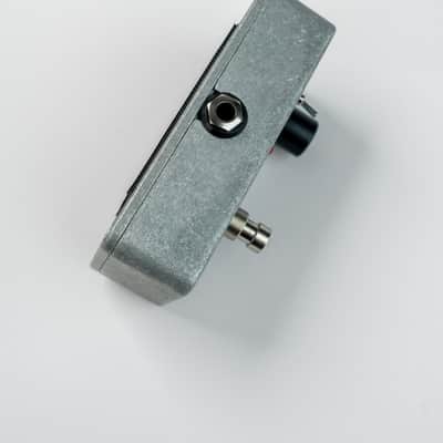 Electro-Harmonix Freeze Nano Sound Retainer Sustain Pedal image 2