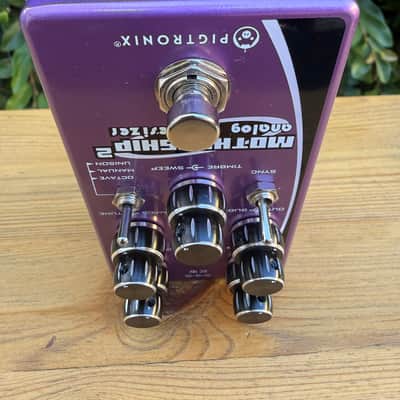 *LIGHTLY USED* Pigtronix Mothership 2 Analog Synth Pedal (Box, Manual, PSU) image 7