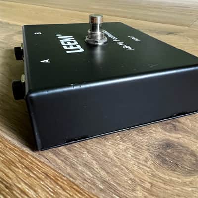 Leem AB Y Splitter Foot Switch 2008-2010 - Black image 5