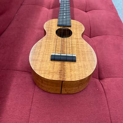 Kamaka HF-1 Soprano Ukulele with Full Ebony Package, MOP inlay, Koa Medium Curl Upgrade w/ Case image 5