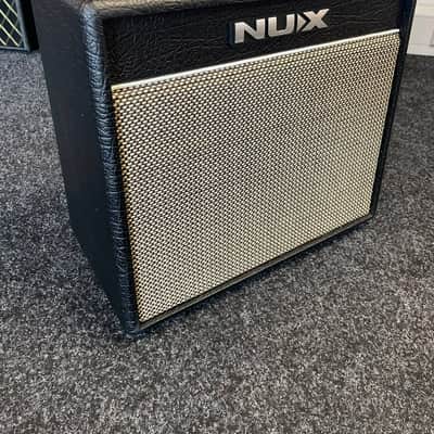 NuX Mighty 40 MKII 40-Watt 1x10" Digital Modeling Guitar Combo 2025 - Present - Black image 2