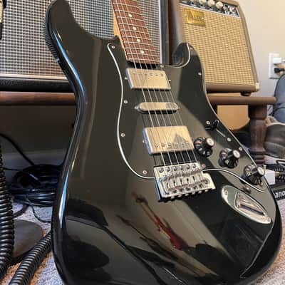 ギター Fender Mexico BlackTop HSH Stratocaster Fender Blacktop Stratocaster HH - What To Know & Where To Buy