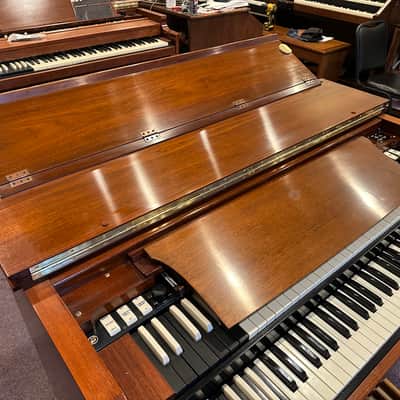 Hammond C3 1960 red walnut RESTORED image 9
