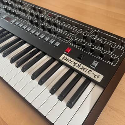 Sequential Prophet-6 49-Key 6-Voice Polyphonic Synthesizer 2018 - 2020 - Black with Wood Sides image 4