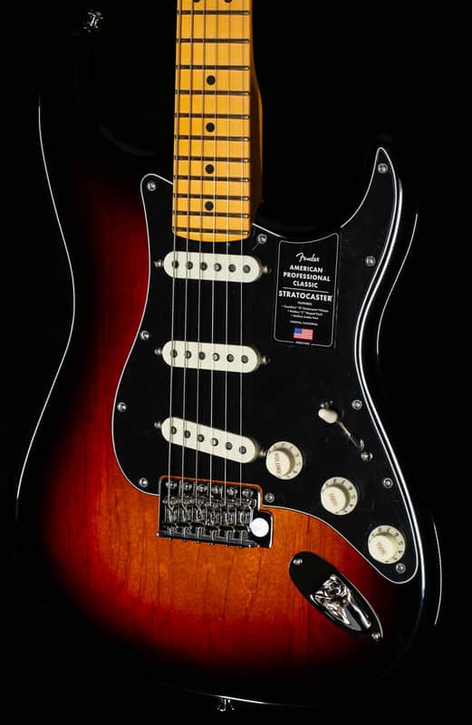 Fender American Professional Classic Stratocaster Maple Fingerboard 3-Color Sunburst (908) image 1