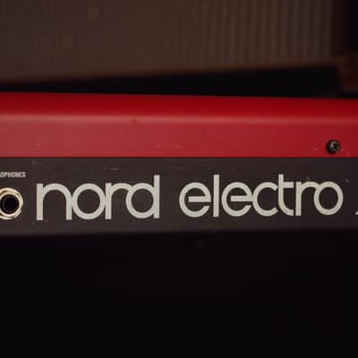 Nord Electro 2 SW73 Semi-Weighted 73-Key Digital Piano 2002 - 2009 - Red image 9