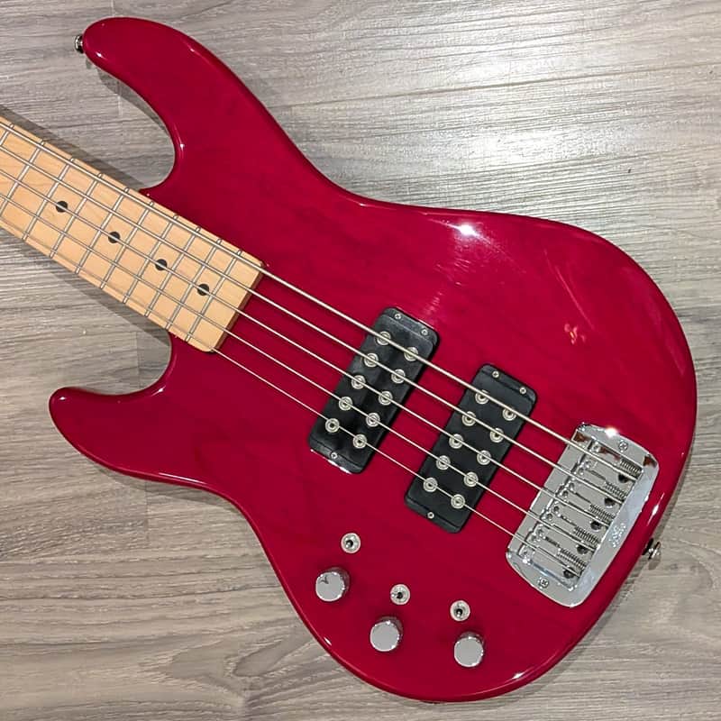 G&L L-2500