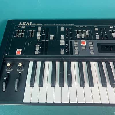 Akai AX60 AX-60 synthesizer 1980s - Black image 4