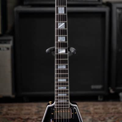 Gibson Custom Shop Flying V Custom Figured Electric Guitar - Cobra Burst with Hardshell Case image 4