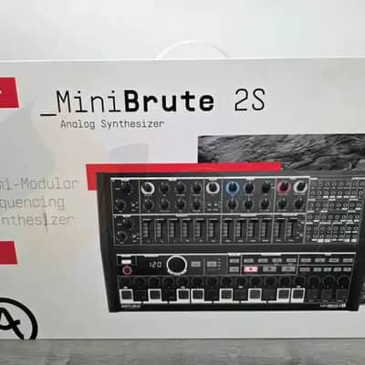 Arturia MiniBrute 2S Noir Edition image 2