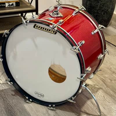 Ludwig No. 980 Super Classic Outfit 9x13 / 16x16 / 14x22" Drum Set (3-Ply) with Pointed Blue/Olive Badges 1969 - 1976 - Red Sparkle image 4