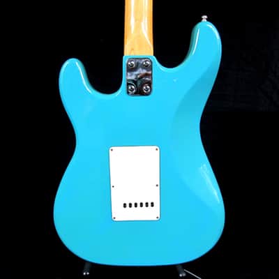 Hondo Deluxe Series 760 Electric Guitar image 4