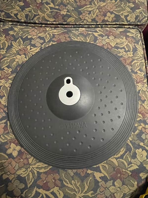 Yamaha PCY135 3-Zone 13" Electronic Cymbal Pad 2015 - Present - Black image 1