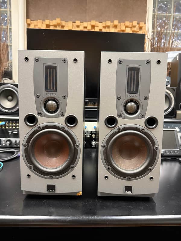 DALI - IKON 1 Speakers (Pair) image 1