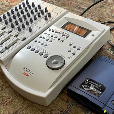Fostex FD-4 Digital Multitrack Recorder + Zip Drive, new Disks