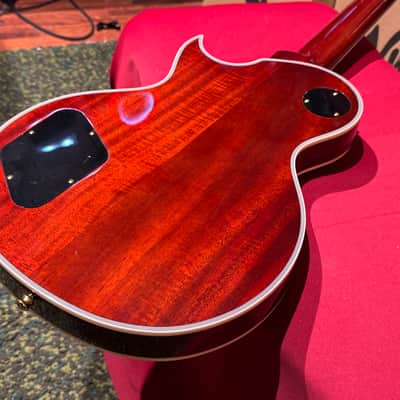 Vintage Guitars V100 30 ANNIVERSARY GREEN BURST W/ Bag image 23