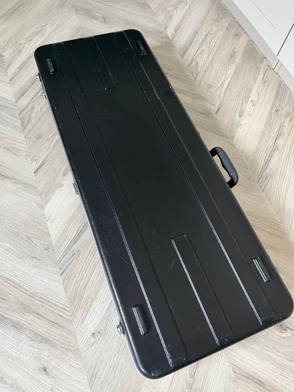 Chord Electric guitar case - Black image 1