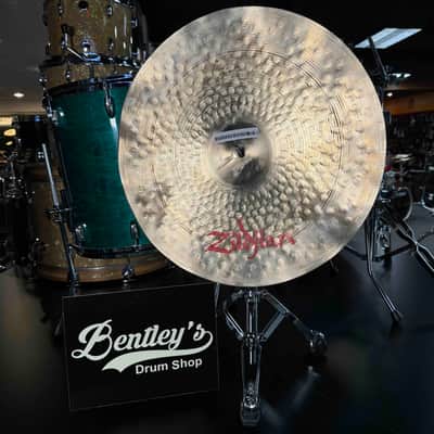 Zildjian Oriental Series 20" Crash of Doom (Bag Avedis Floor) image 4