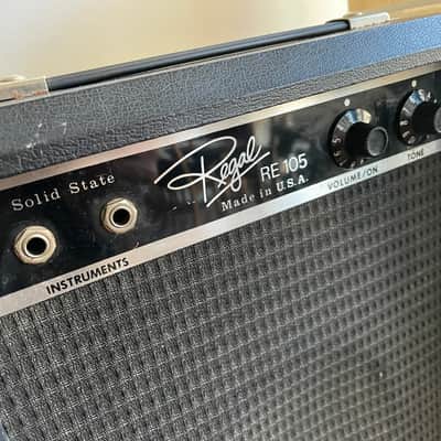 Vintage 1960s Regal RE-105 Electric Guitar Amplifier Silvertone image 7