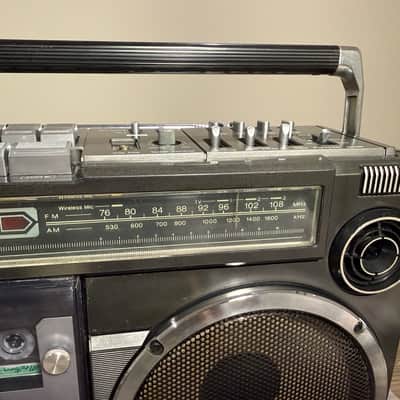 Sharp GF-303SB Vintage Radio Cassette Boombox 1978-1979 - Dark gray image 4