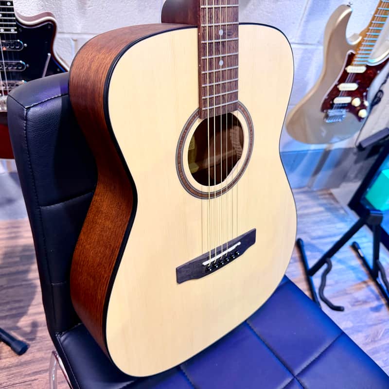 2010s Cort AF510 OP Standard Series Spruce/Mahogany Concert Op…