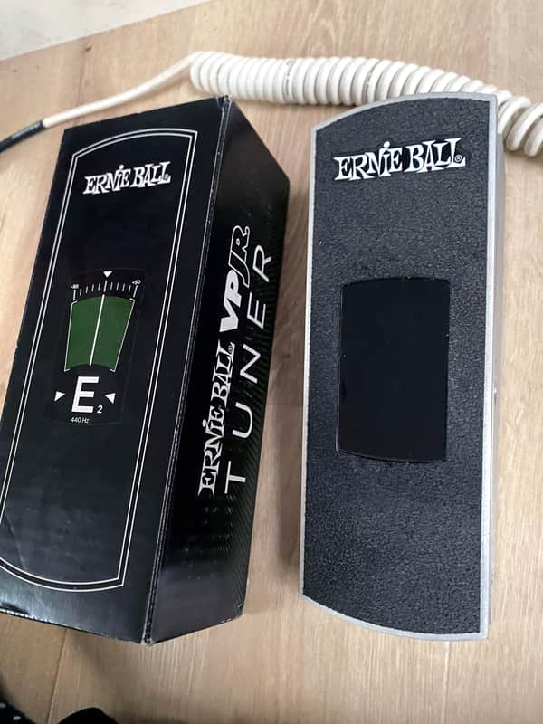 Ernie Ball VPJR Tuner
