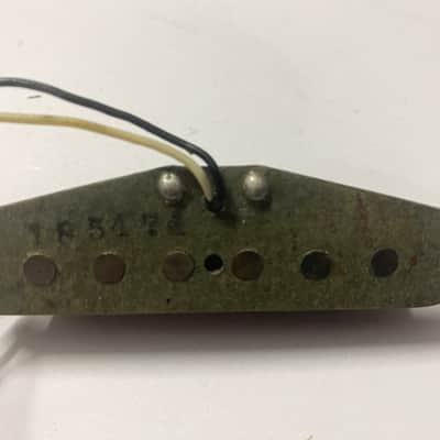 Vintage 1974 Fender USA Stratocaster neck pickup flat poles 5.77k – Original windings image 4