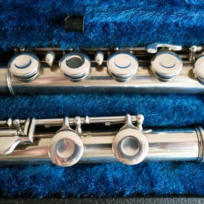 Haynes 1943 Solid Silver Flute – Serial 17825 – Excellent Player, Beautiful Wartime Era Piece image 4