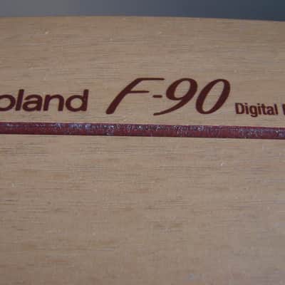 Roland F-90 88-Key Progessive Hammer-Action Digital Piano Bild 2
