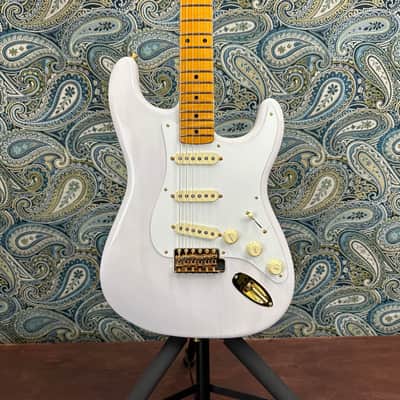 Fender Limited Edition American Vintage II 1957 Stratocaster White Blonde w/Tweed Hard Case image 1