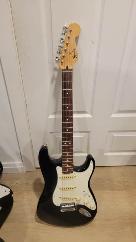 Fender Standard Stratocaster with Vintage Tremolo 1991 - 1997