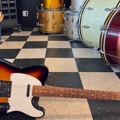 Fender Vintera 60s Telecaster with Bigsby 2019 - Sunburst image 2