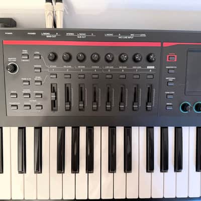 Roland FANTOM-07 76-Key Workstation Keyboard 2022 - Present - Black image 3