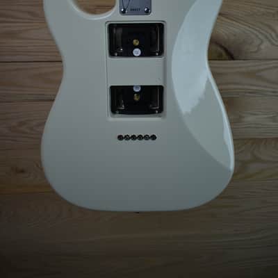 Cream T Polaris Standard 2025 - Vintage White image 5