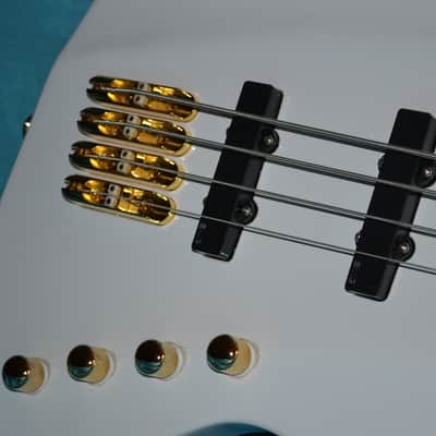 Lodestone PP4-RW Primal PRO 4-String Bass with Gig Bag image 2