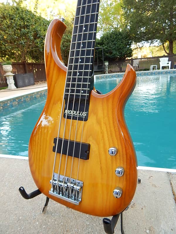 Modulus Quantum Sweet Spot 5 1995 Sunburst image 1