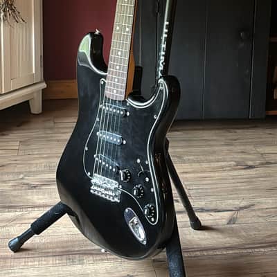 Squier MIJ Standard Stratocaster with Rosewood Fretboard 1984 - 1988 - Black image 11