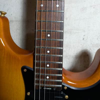 Levinson Blade R-2 Strat 90's Burst Bild 4