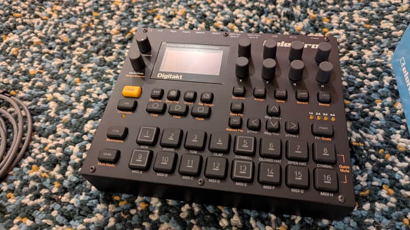 Elektron Digitakt Eight-Voice Digital Drum Computer/Sampler | Reverb