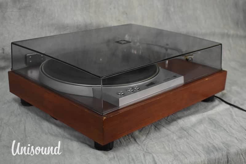 Victor JL-B44 stereo record player in a excellent condition. image 1