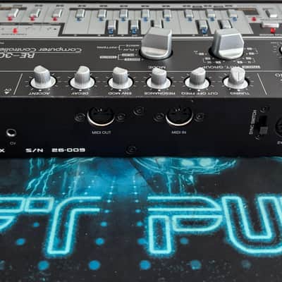 Din Sync RE-303 Analog Acid Machine Black/Silver Bild 2