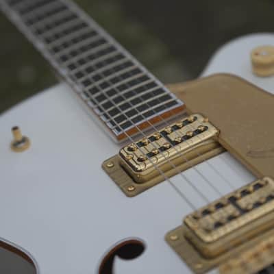 Gretsch G6136TG Players Edition Falcon™ Hollow Body with String-Thru Bigsby® and Gold Hardware - White image 17