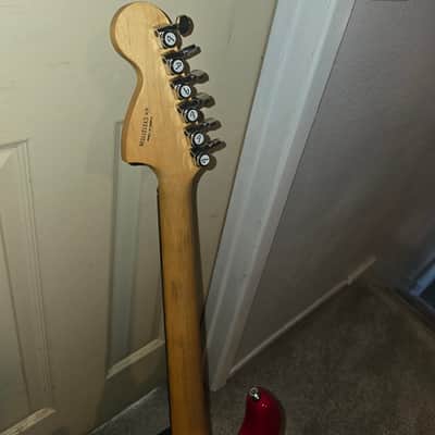Fender Squier Stratocaster 2021 - Gloss Red image 3