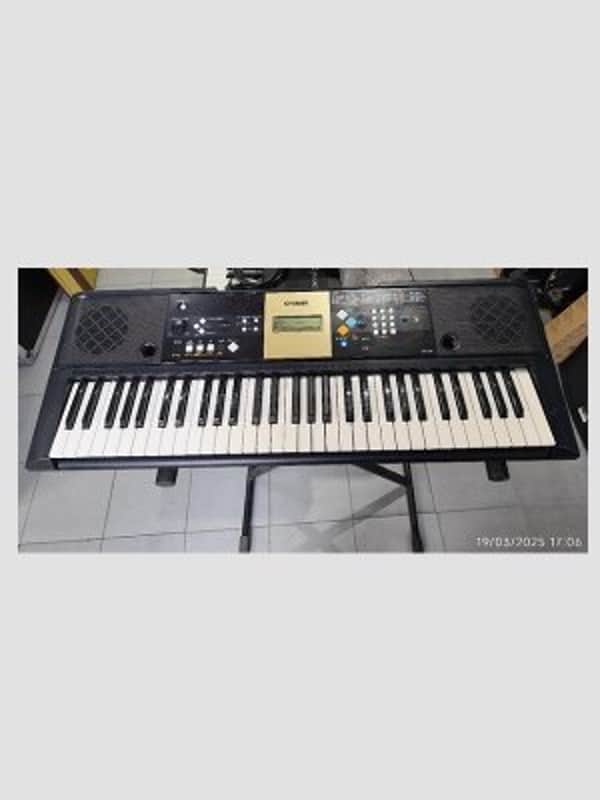 Tastiera arranger amatoriale Yamaha YPT-220 - Usata image 1