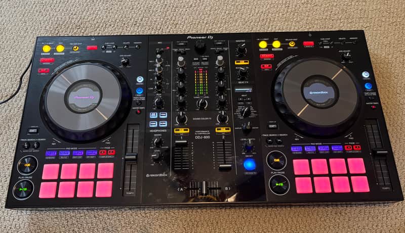 PIONEER DDJ-800 DJコントローラー rekordbox対応 DDJ-800 (archived) 2-channel performance DJ controller for