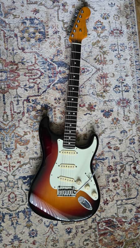Fender American Ultra Stratocaster with Rosewood Fretboard 2019 - Present - Ultraburst