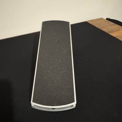 Ernie Ball P0-6180 VP JR. 250K Passive Volume Pedal 2010s Silver image 2