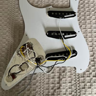 Pre-wired Loaded Strat Pickguard with Classic Vibe 70s Pickups image 2