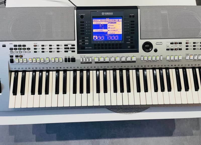 Yamaha PSR S700 keyboard Workstation | Reverb Sweden